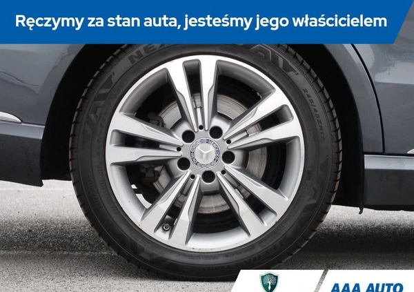 Mercedes-Benz Klasa E cena 74000 przebieg: 259021, rok produkcji 2013 z Nowy Sącz małe 436